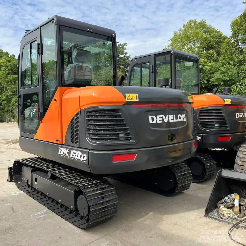 Develon DX60D Miniekskavaatorid < 7 t