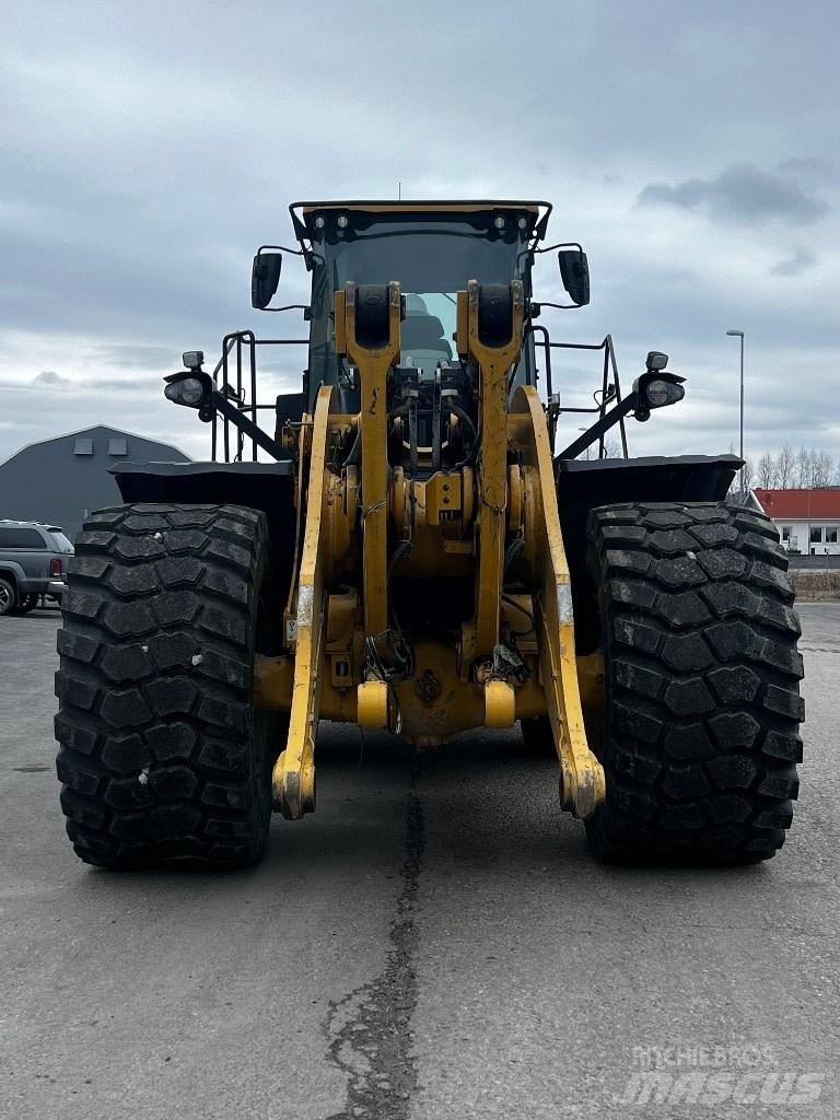 CAT 982 M Rataslaadurid