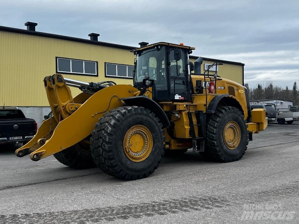 CAT 982 M Rataslaadurid