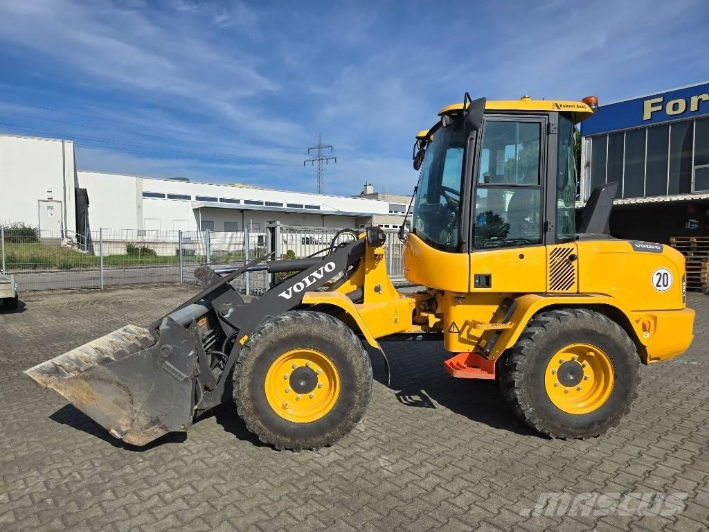 Volvo L 30 G Rataslaadurid