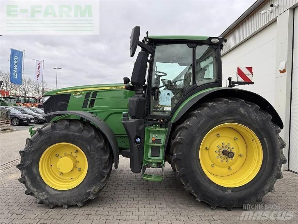 John Deere 6250 r Traktorid