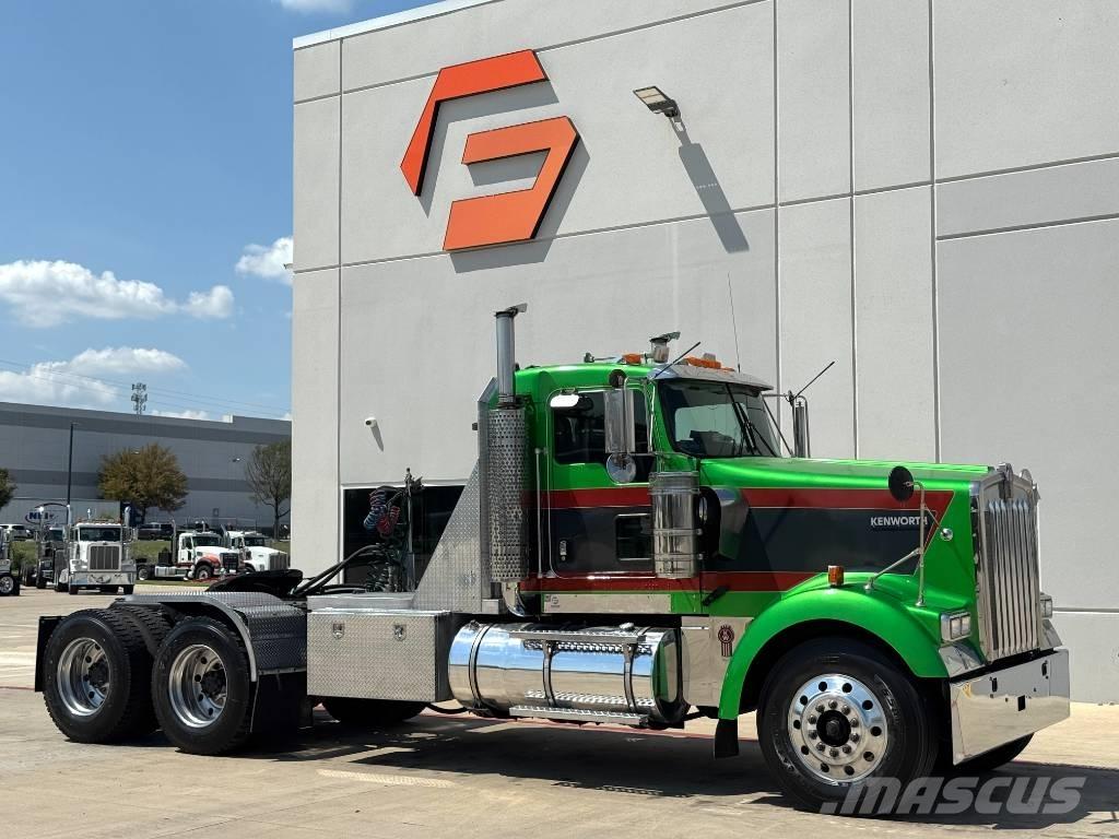 Kenworth W 900 Sadulveokid