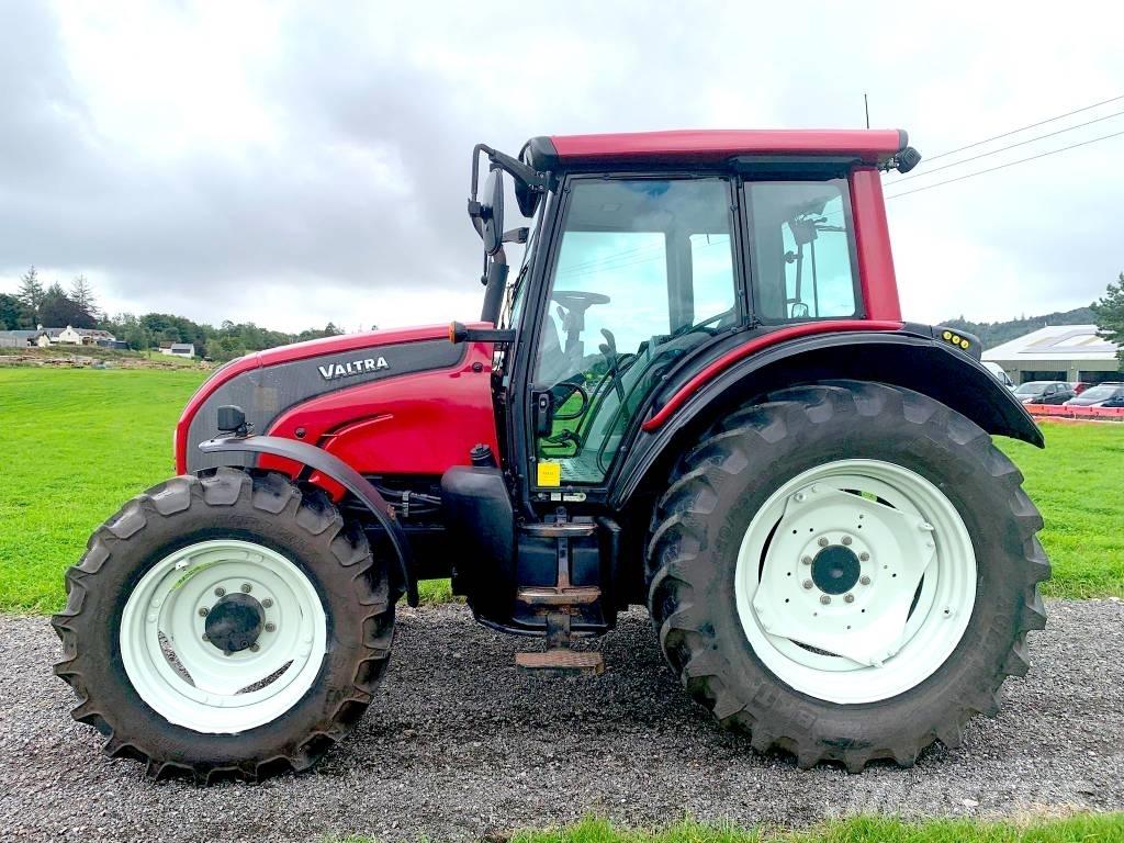 Valtra N101 Tractor Metsatööks kohandatud traktorid