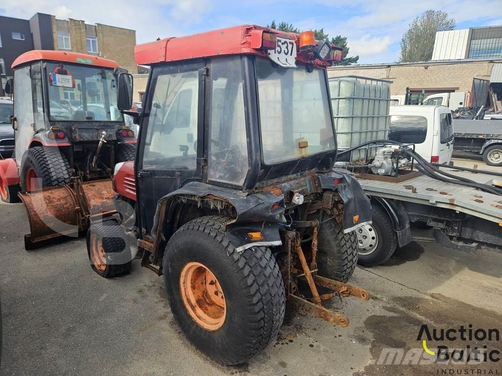 Kubota STV 32 Traktorid