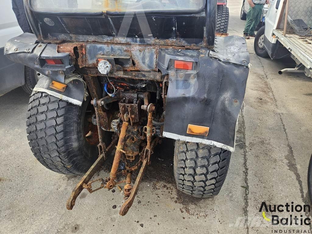 Kubota STV 32 Traktorid