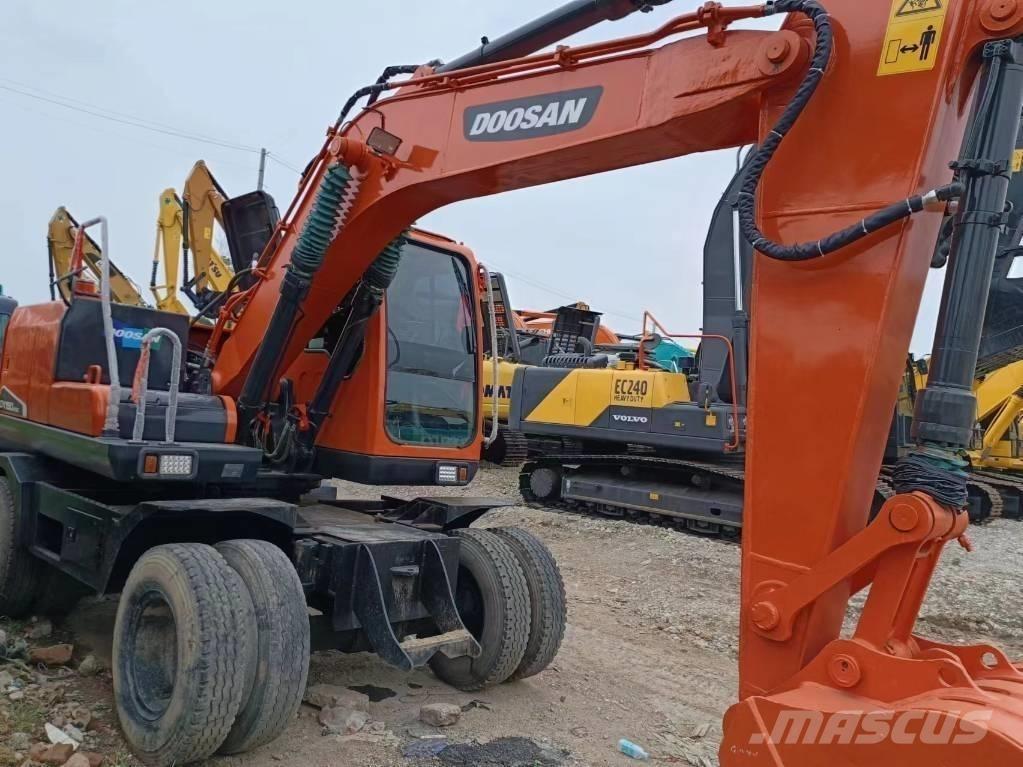 Doosan 150 W Ratasekskavaatorid