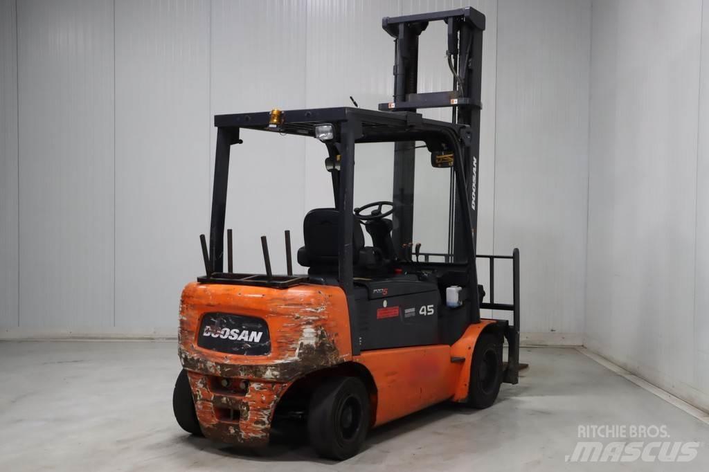 Doosan B45X-5 Elektritõstukid