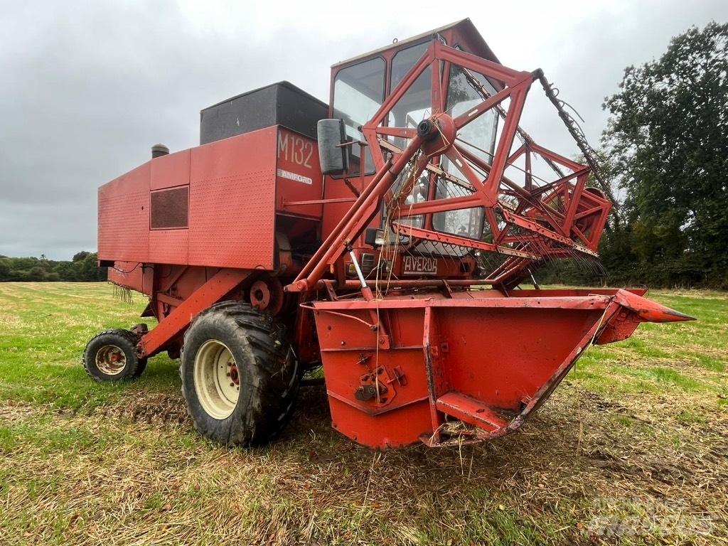  Lavarda M132 Teraviljakombainid