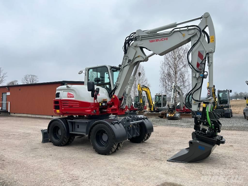 Takeuchi TB395W Ratasekskavaatorid