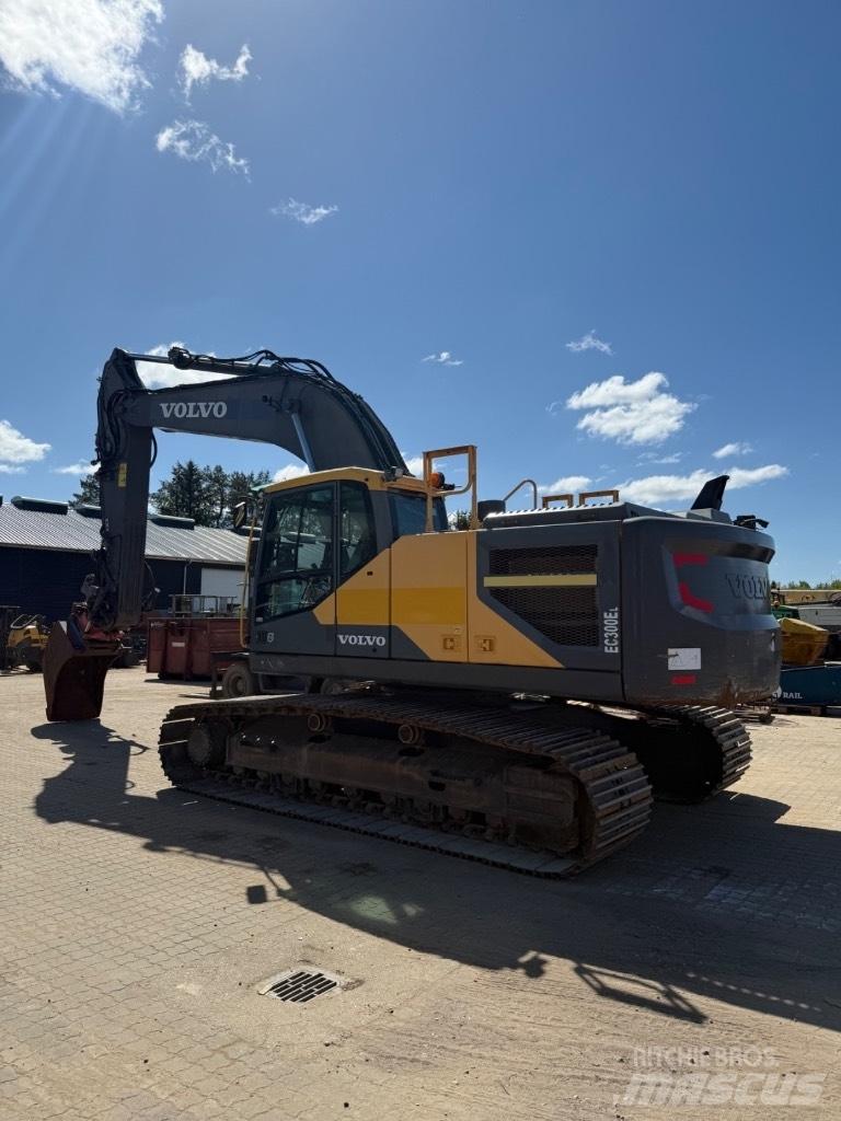 Volvo EC 300 EL Roomikekskavaatorid