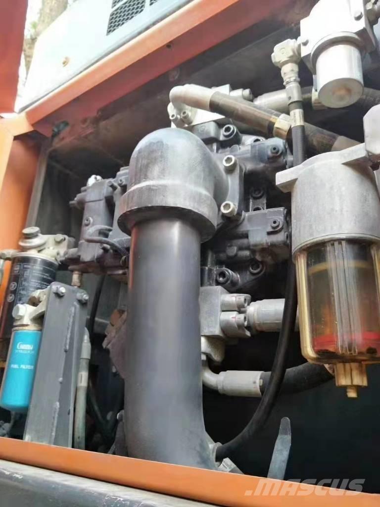 Doosan DX 530 LC-5 Roomikekskavaatorid