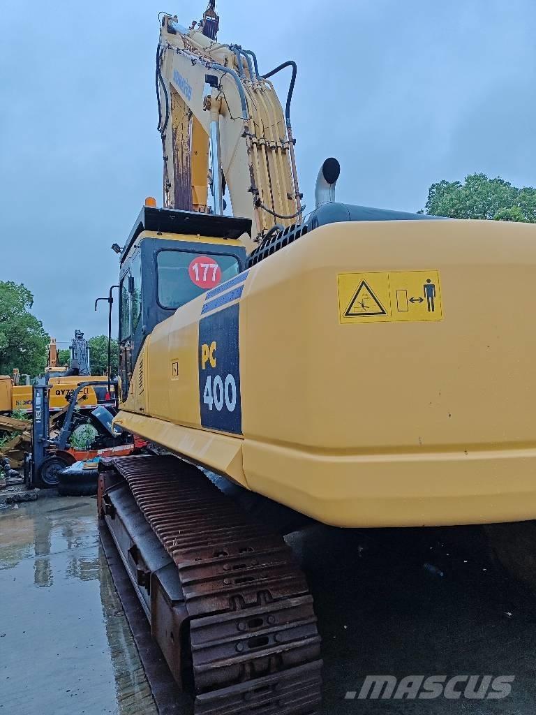 Komatsu PC 400-7 Roomikekskavaatorid