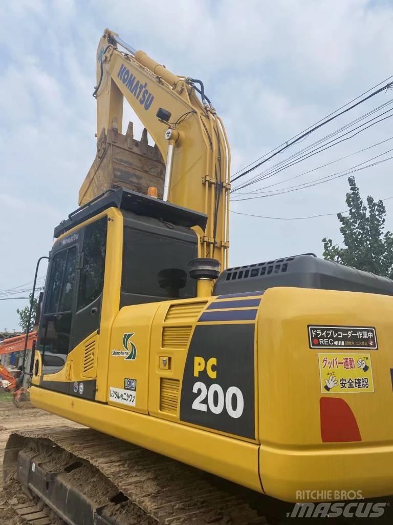 Komatsu pc200-8 Roomikekskavaatorid