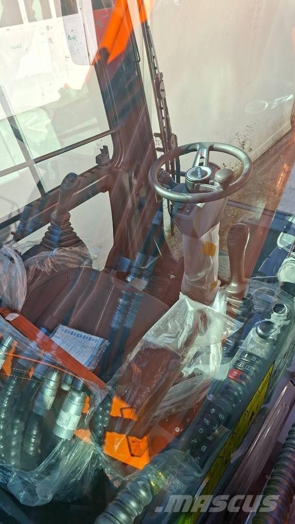 Develon DX 210 W-7 Ratasekskavaatorid