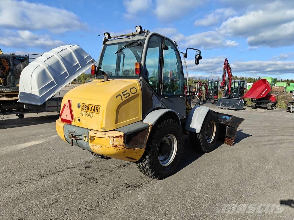 Kramer-allrad 750 Rataslaadurid