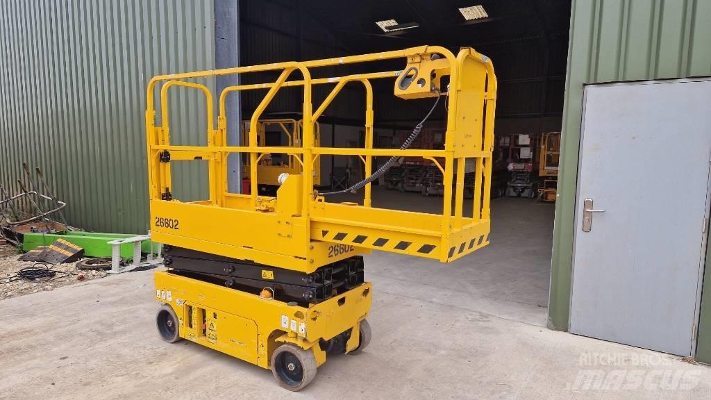 JCB S 1530 E Käärtõstukid