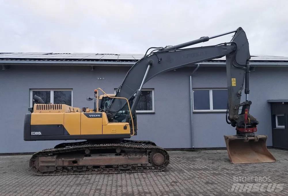 Volvo EC 300 D L Roomikekskavaatorid