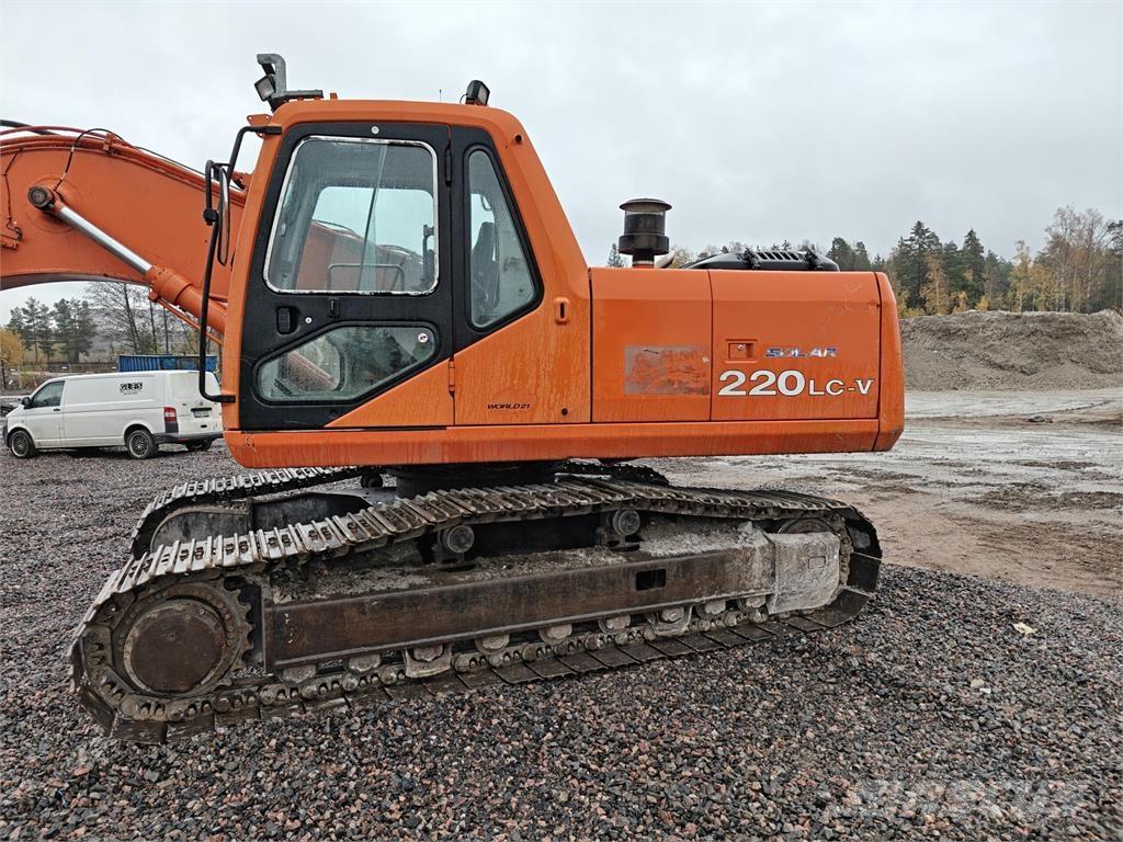 Daewoo 220 LC-V Roomikekskavaatorid