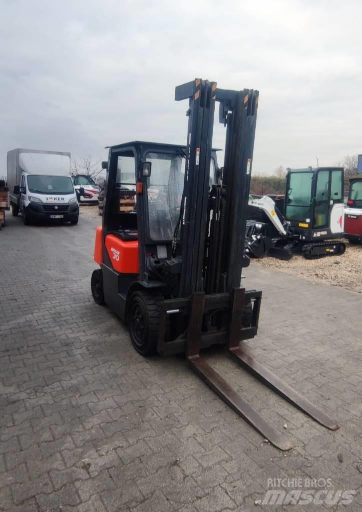 Doosan D 30 G Diiseltõstukid