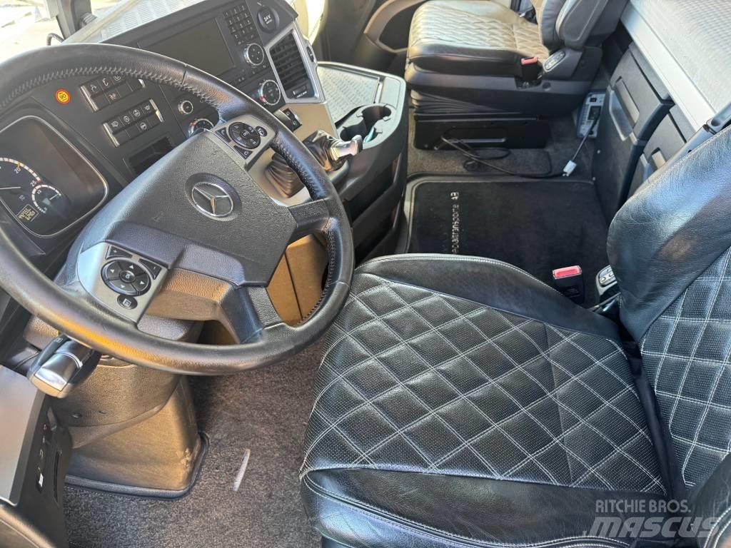Mercedes-Benz  Sadulveokid
