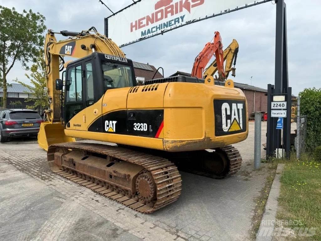 CAT 323DL (320DL) Roomikekskavaatorid