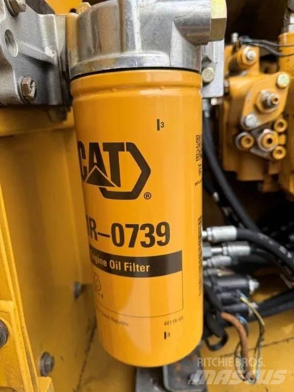 CAT 323DL (320DL) Roomikekskavaatorid