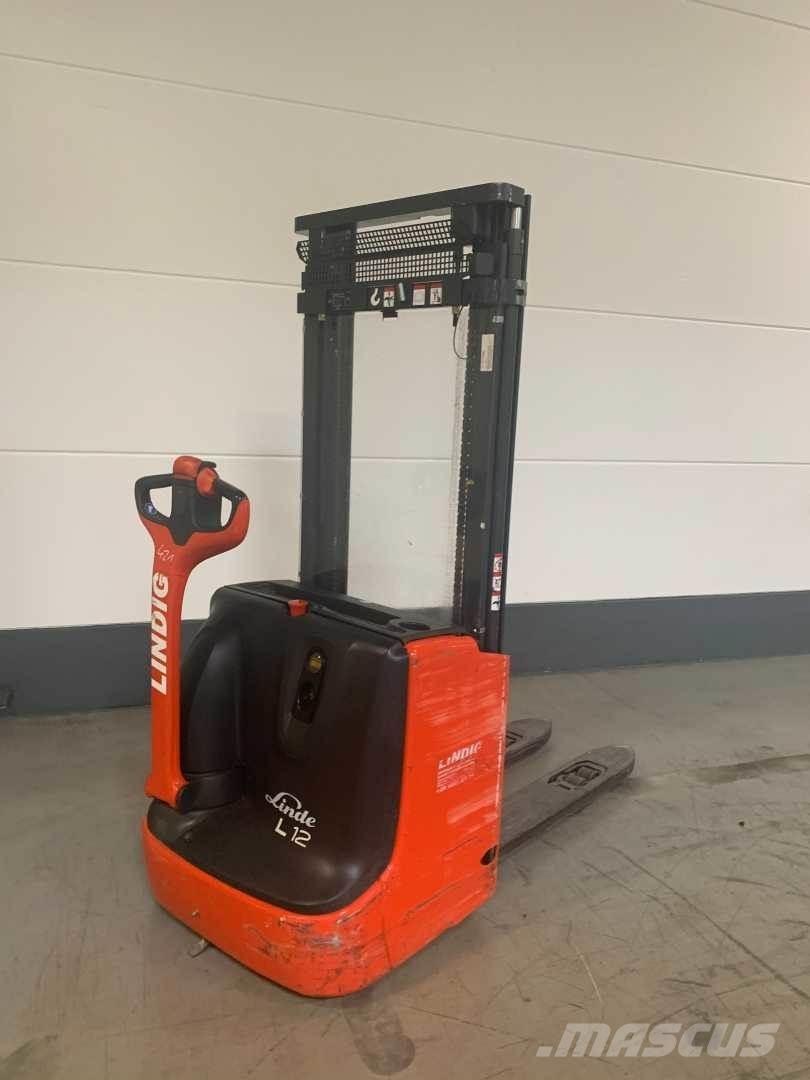 Linde L12I Platvormiga virnastajad