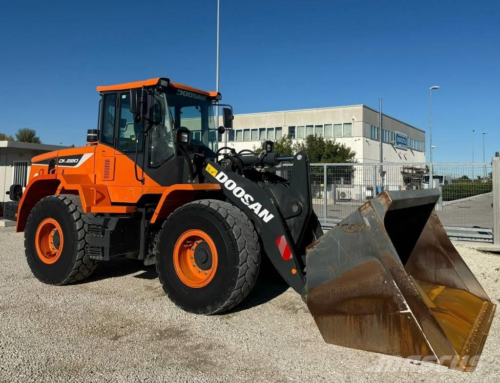 Doosan DL 220-5 Rataslaadurid