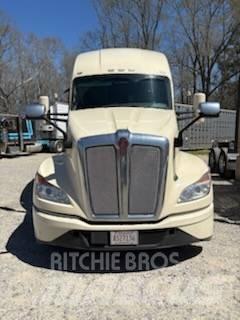 Kenworth T 680 Sadulveokid