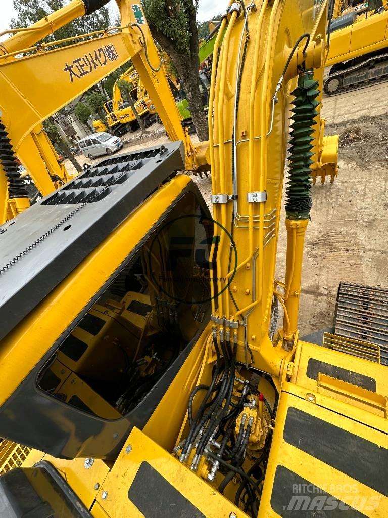 Komatsu PC 130-7 Roomikekskavaatorid