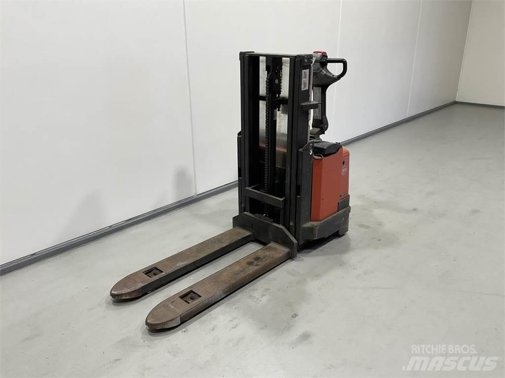 BT S16D Platvormiga virnastajad