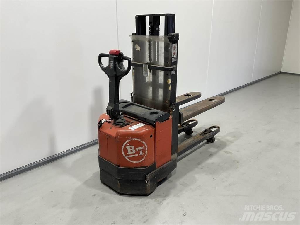 BT S16D Platvormiga virnastajad
