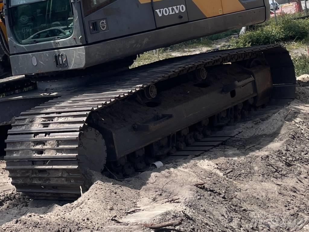 Volvo EC 220 EL Roomikekskavaatorid