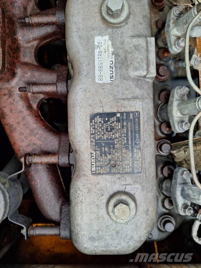 JCB JS 220 LC Roomikekskavaatorid