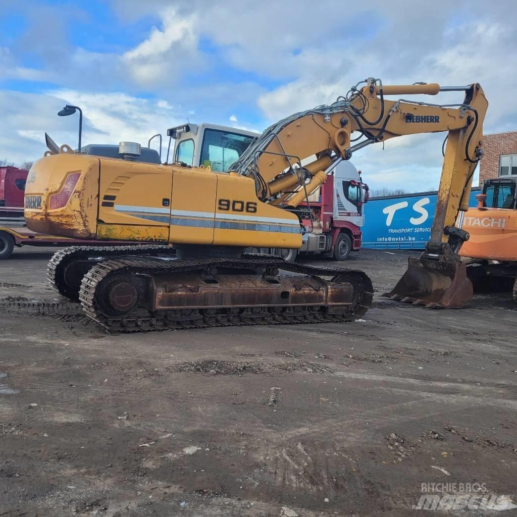 Liebherr R906 Roomikekskavaatorid