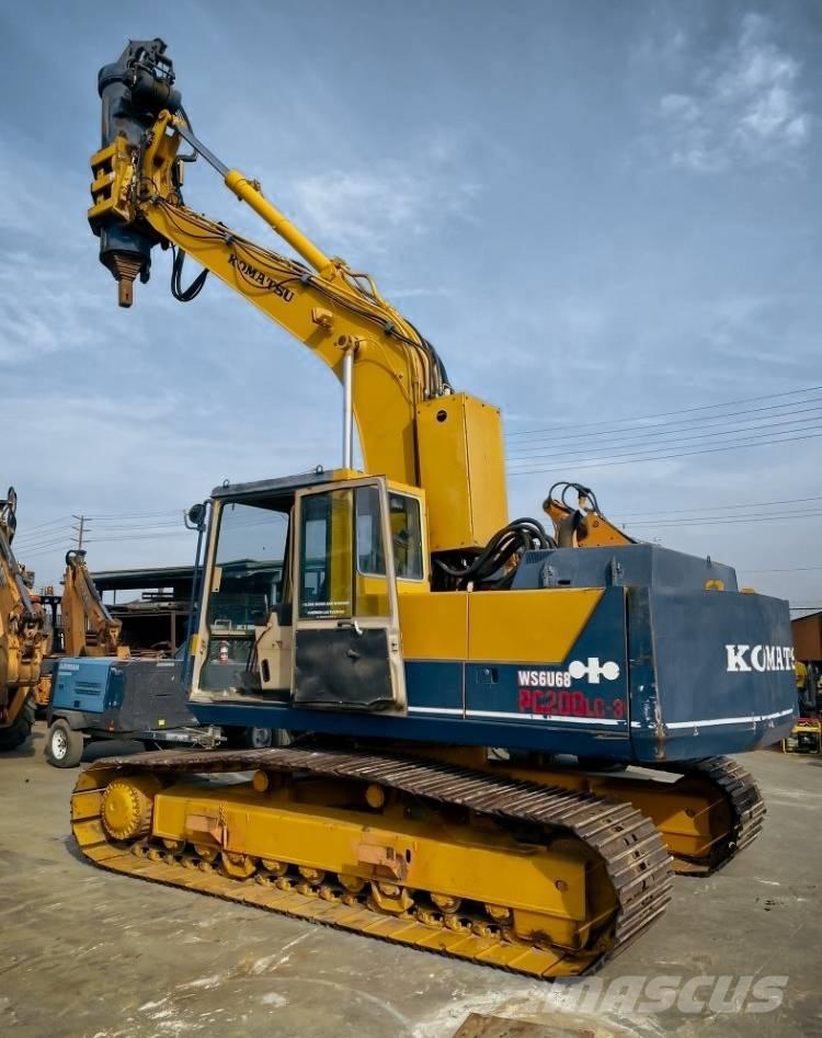 Komatsu PC 200 LC-3 Roomikekskavaatorid