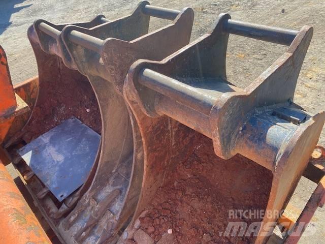 Mecalac 12 M TX Ratasekskavaatorid