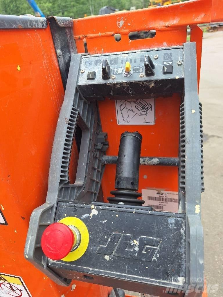JLG 1230 ES Käärtõstukid