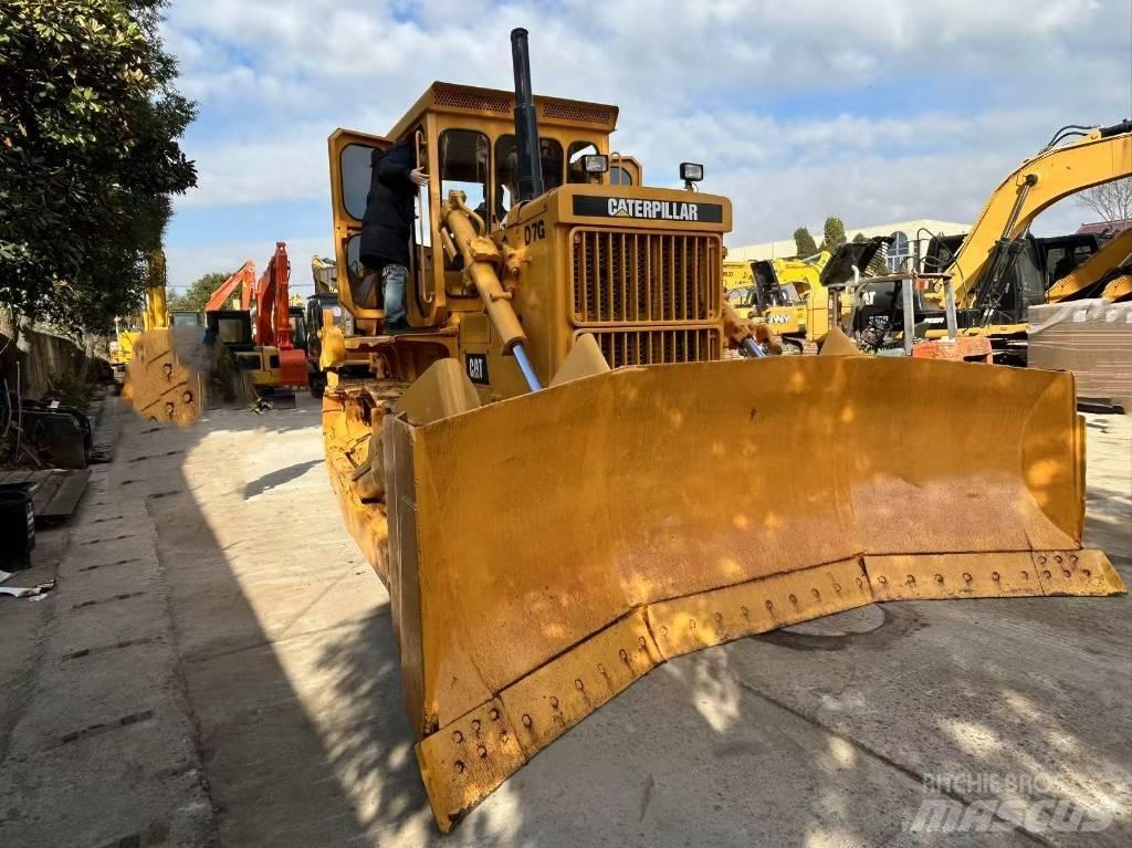 CAT D 7 G Buldooserid