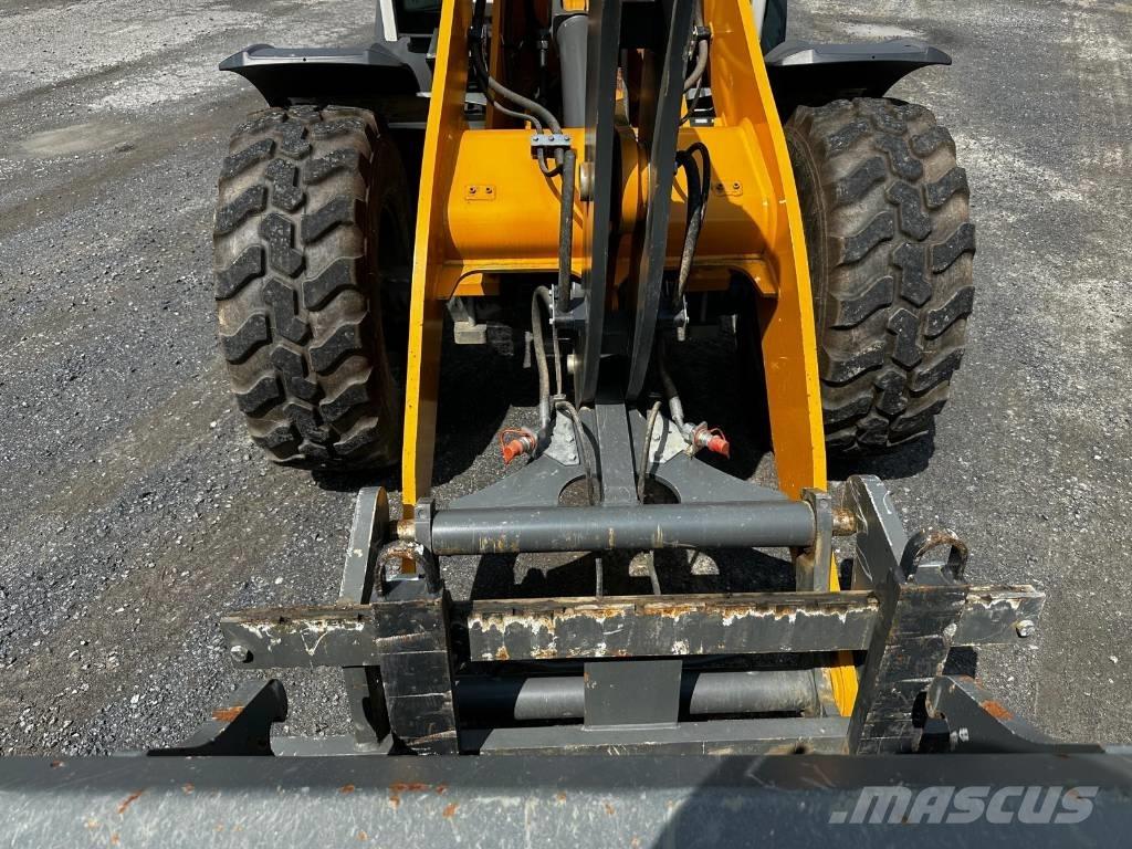 Liebherr 504 Compact Rataslaadurid