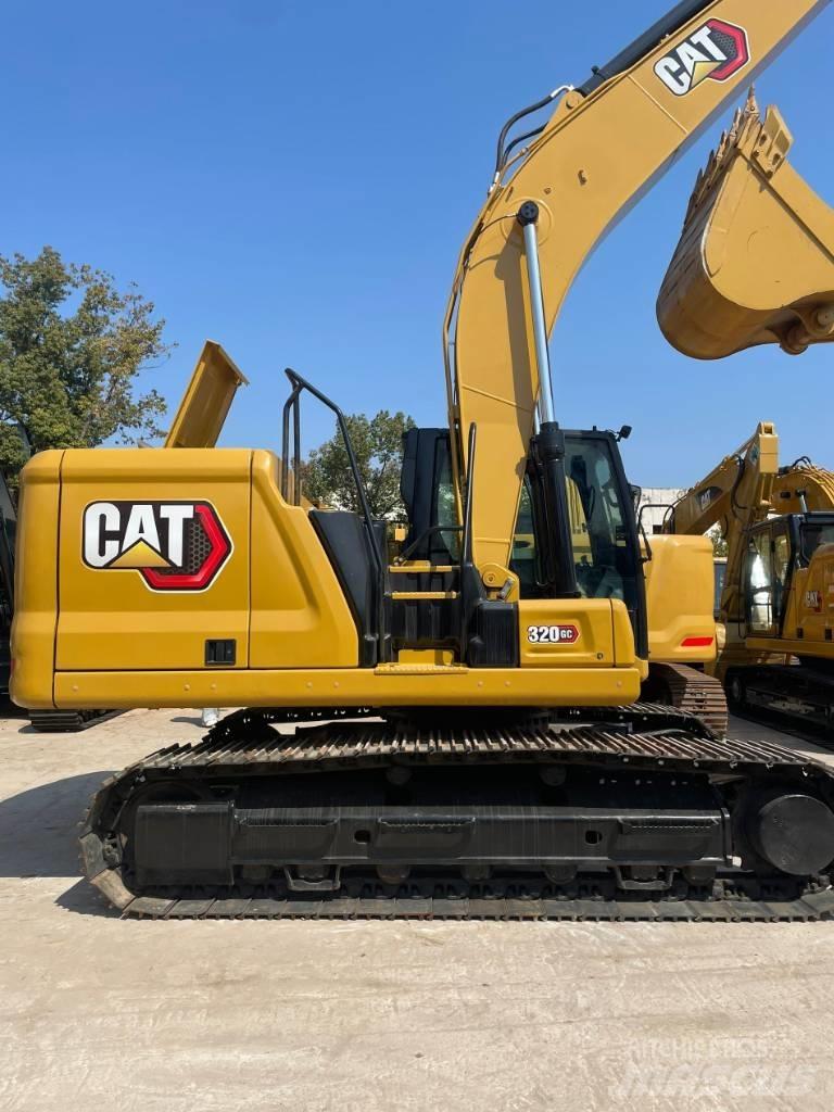CAT 320 GC Ratasekskavaatorid