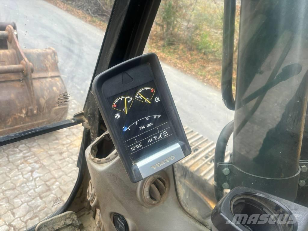 Volvo EC 220 DL Roomikekskavaatorid