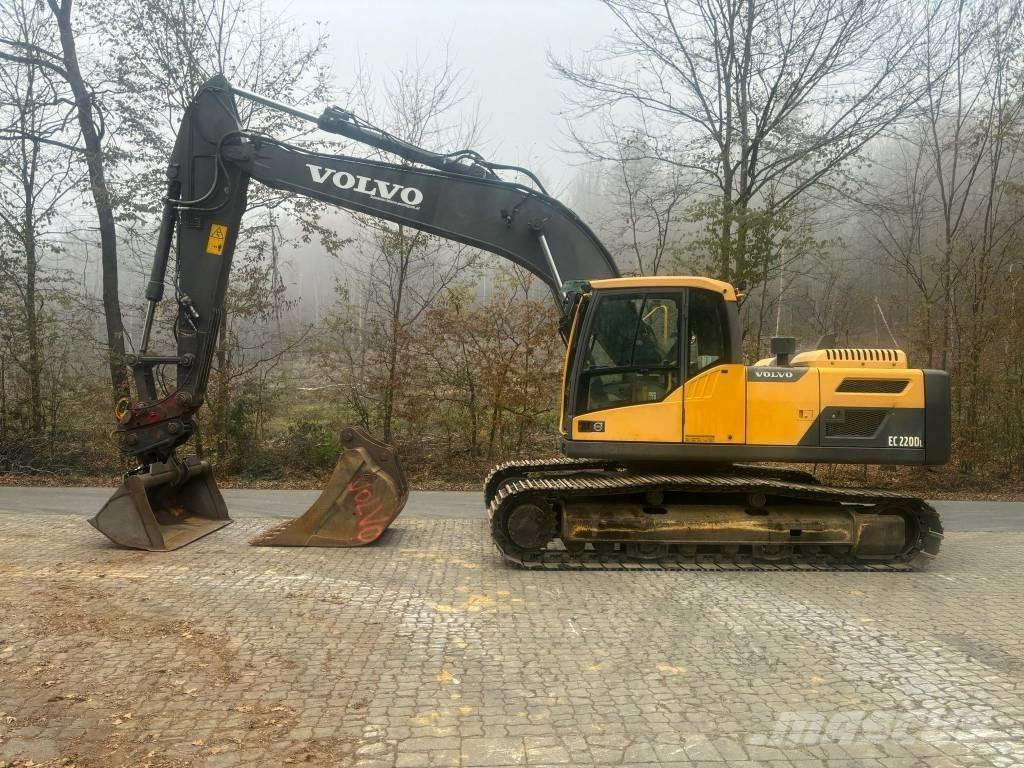 Volvo EC 220 DL Roomikekskavaatorid