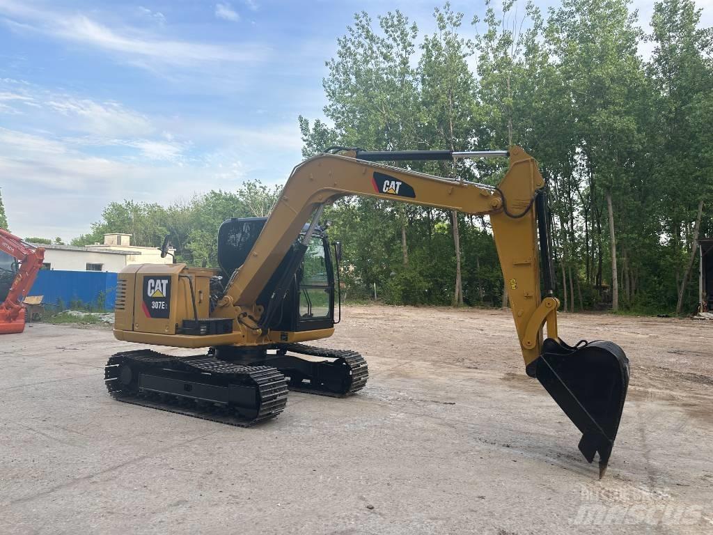 CAT 307E Roomikekskavaatorid