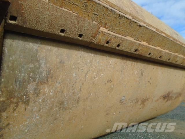 Dynapac CA 25 D Ühe trumliga rullid