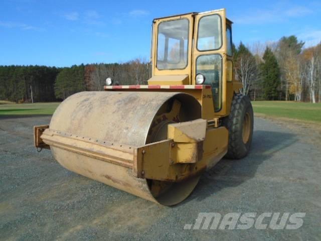 Dynapac CA 25 D Ühe trumliga rullid