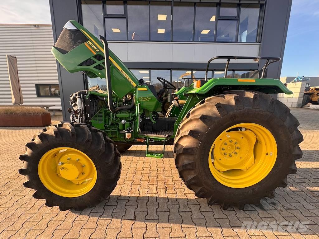 John Deere 5075 E Traktorid