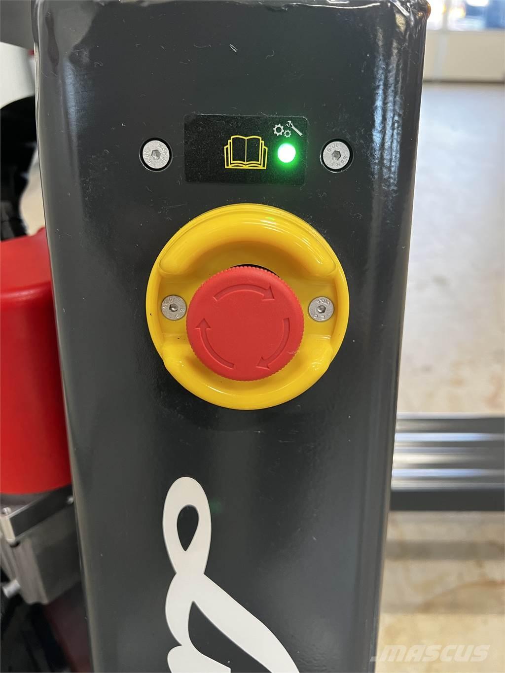 Linde MT15C Järelkäidavad virnastajad