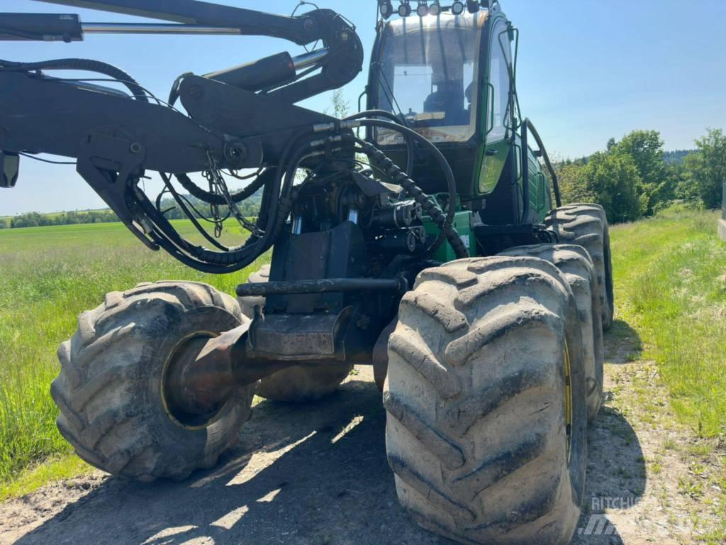 John Deere 1470 E Harvesterid
