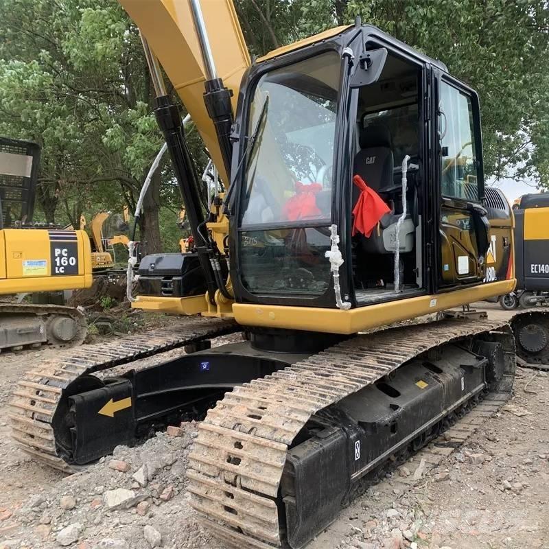 CAT 318 D Roomikekskavaatorid